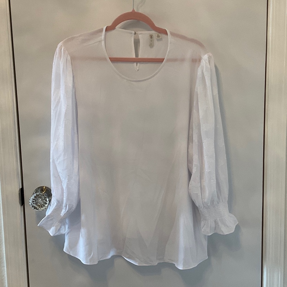 Ladies floral sleeves white top Size XL
